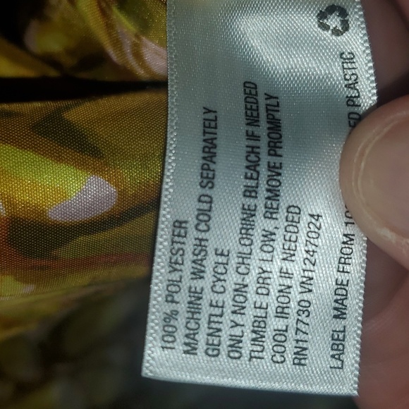 KIKA VARGAS DRESS 2X & 3X - Picture 4 of 7